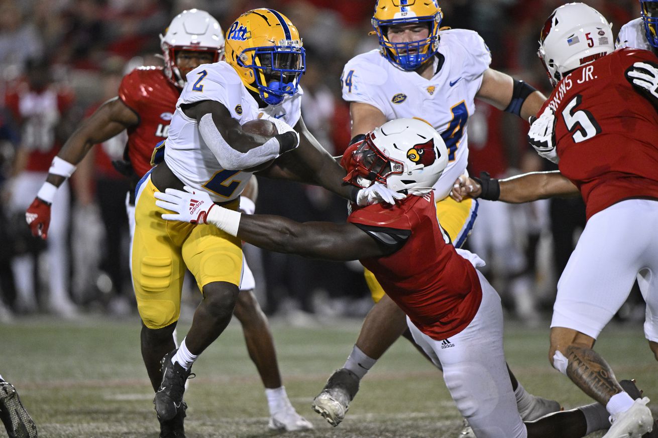 NCAA Football: Pittsburgh at Louisville