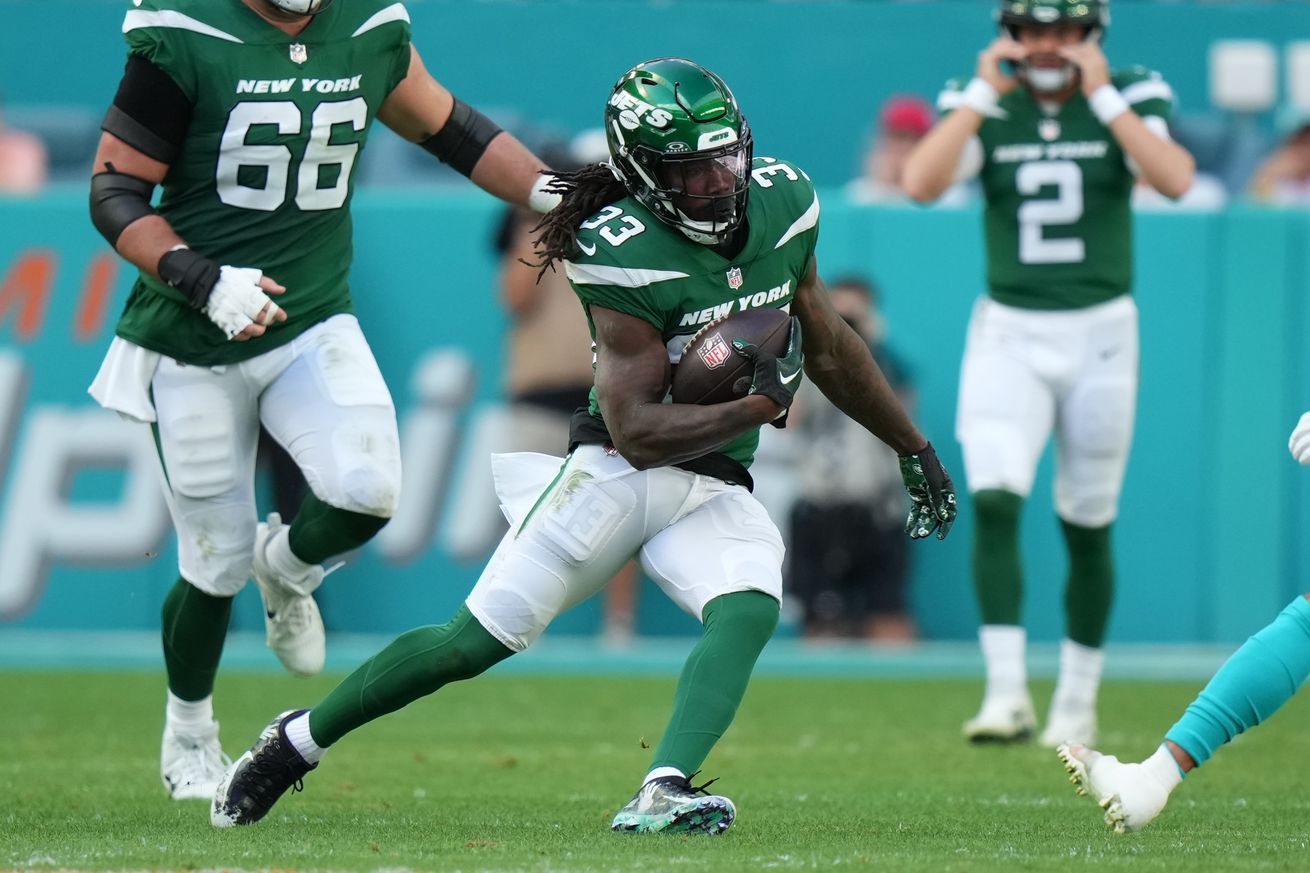 NFL: DEC 17 Jets at Dolphins