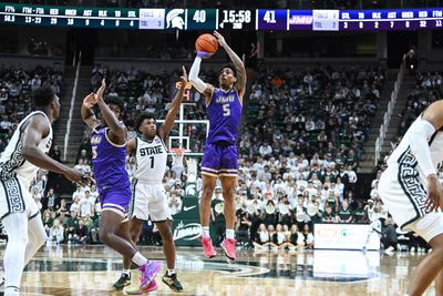 COLLEGE BASKETBALL: NOV 06 James Madison at Michigan State