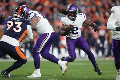 Minnesota Vikings v Denver Broncos