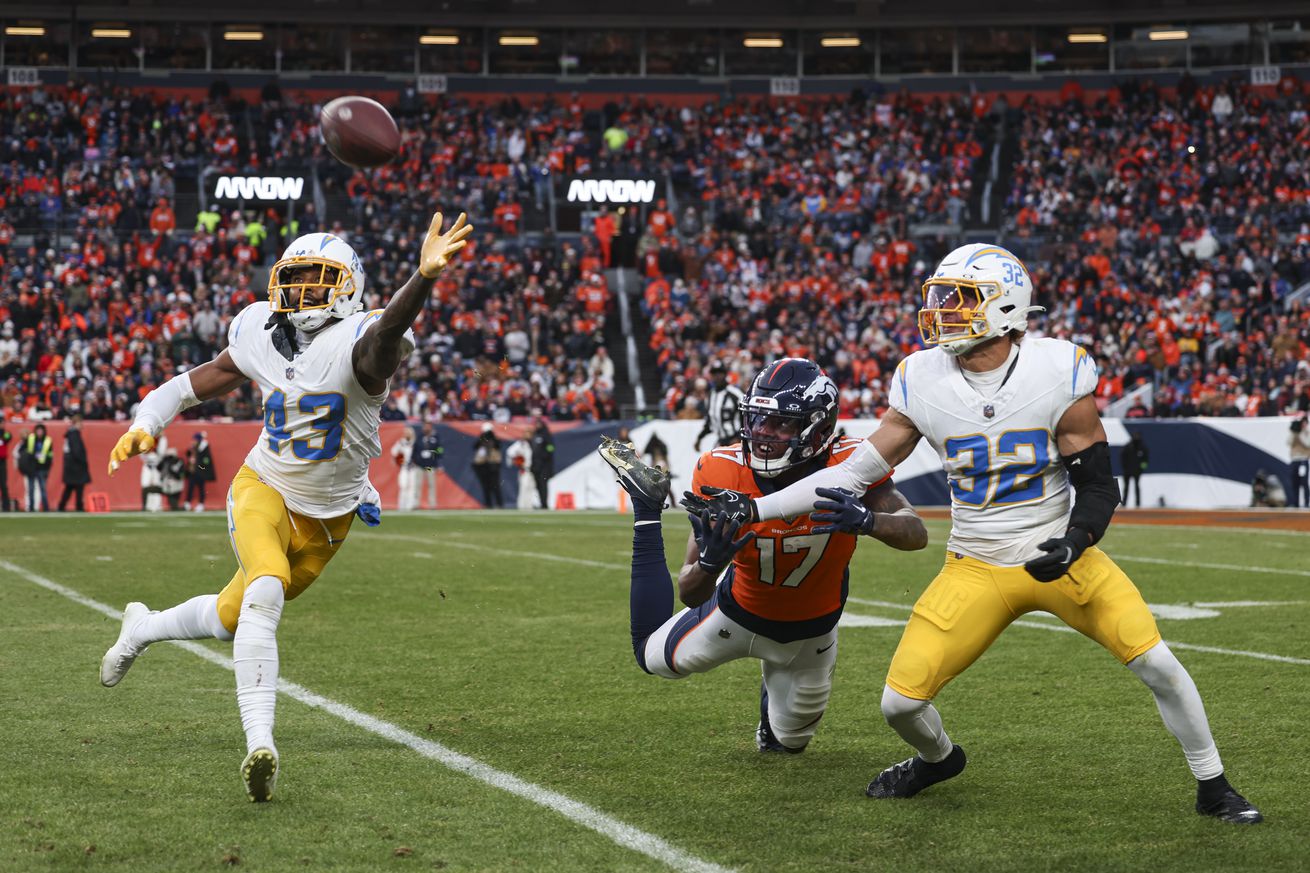 Los Angeles Chargers v Denver Broncos