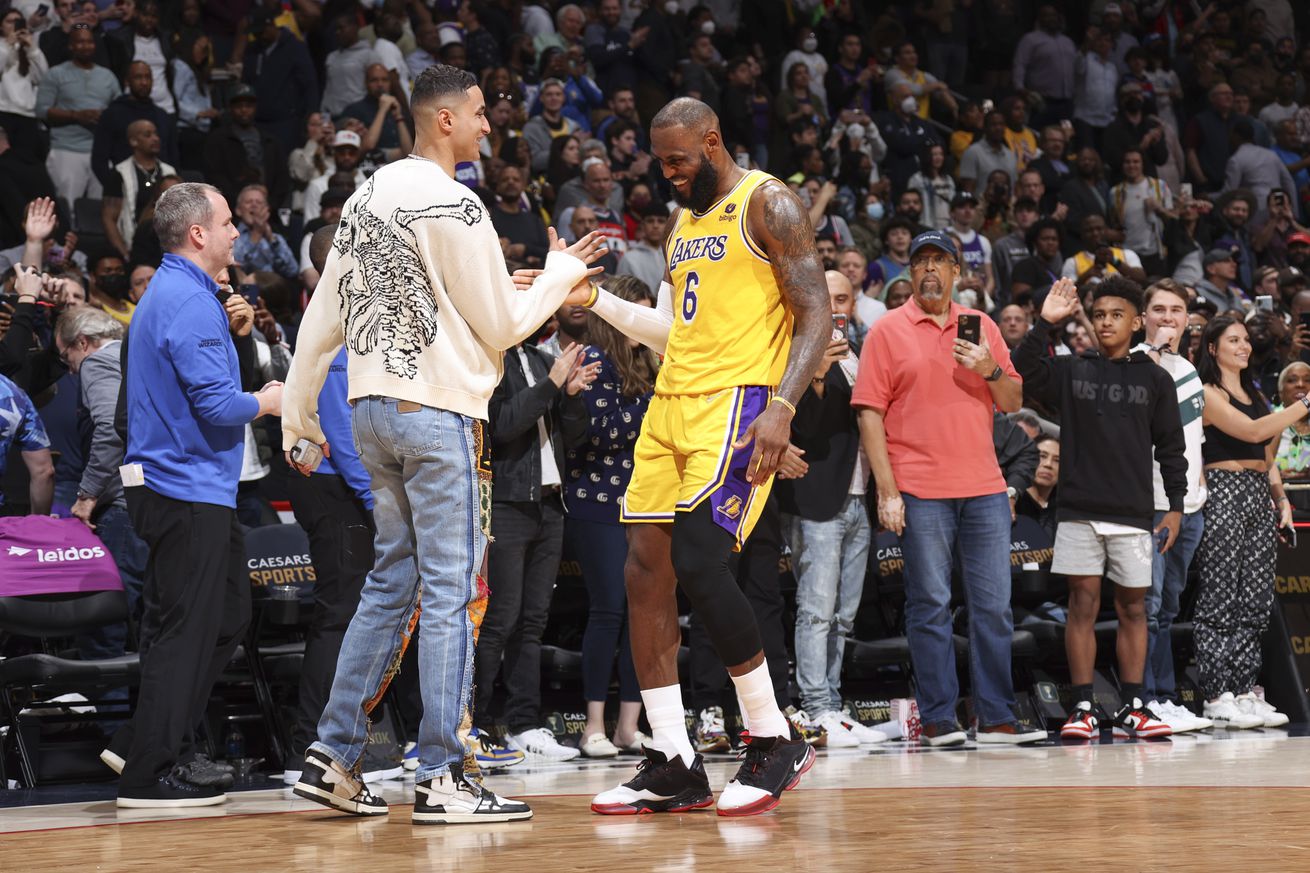 Los Angeles Lakers v Washington Wizards