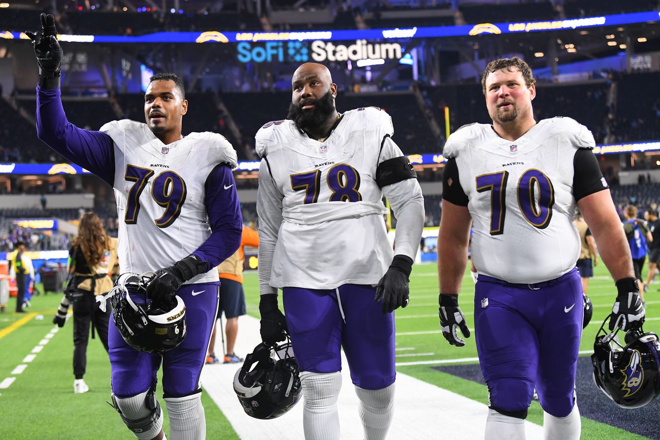 NFL: NOV 26 Ravens at Chargers