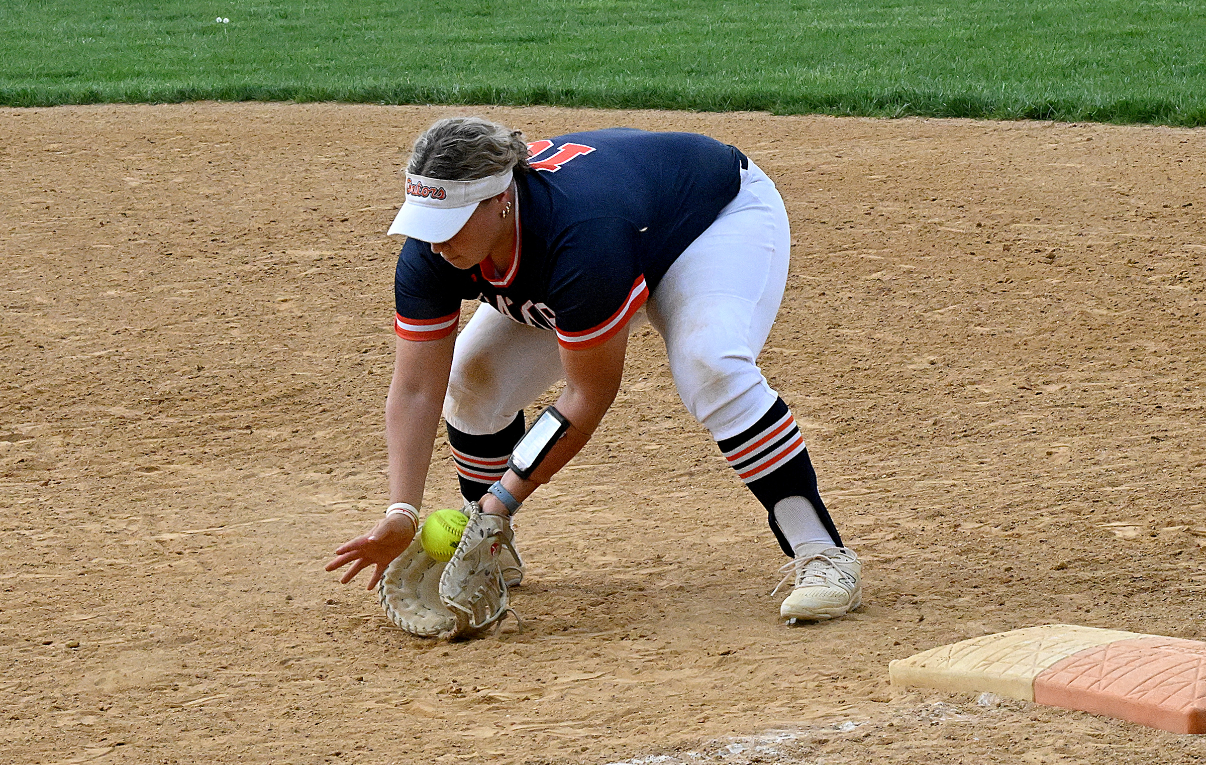 Reservoir #16, Cambell Sagin makes a play on a ground...