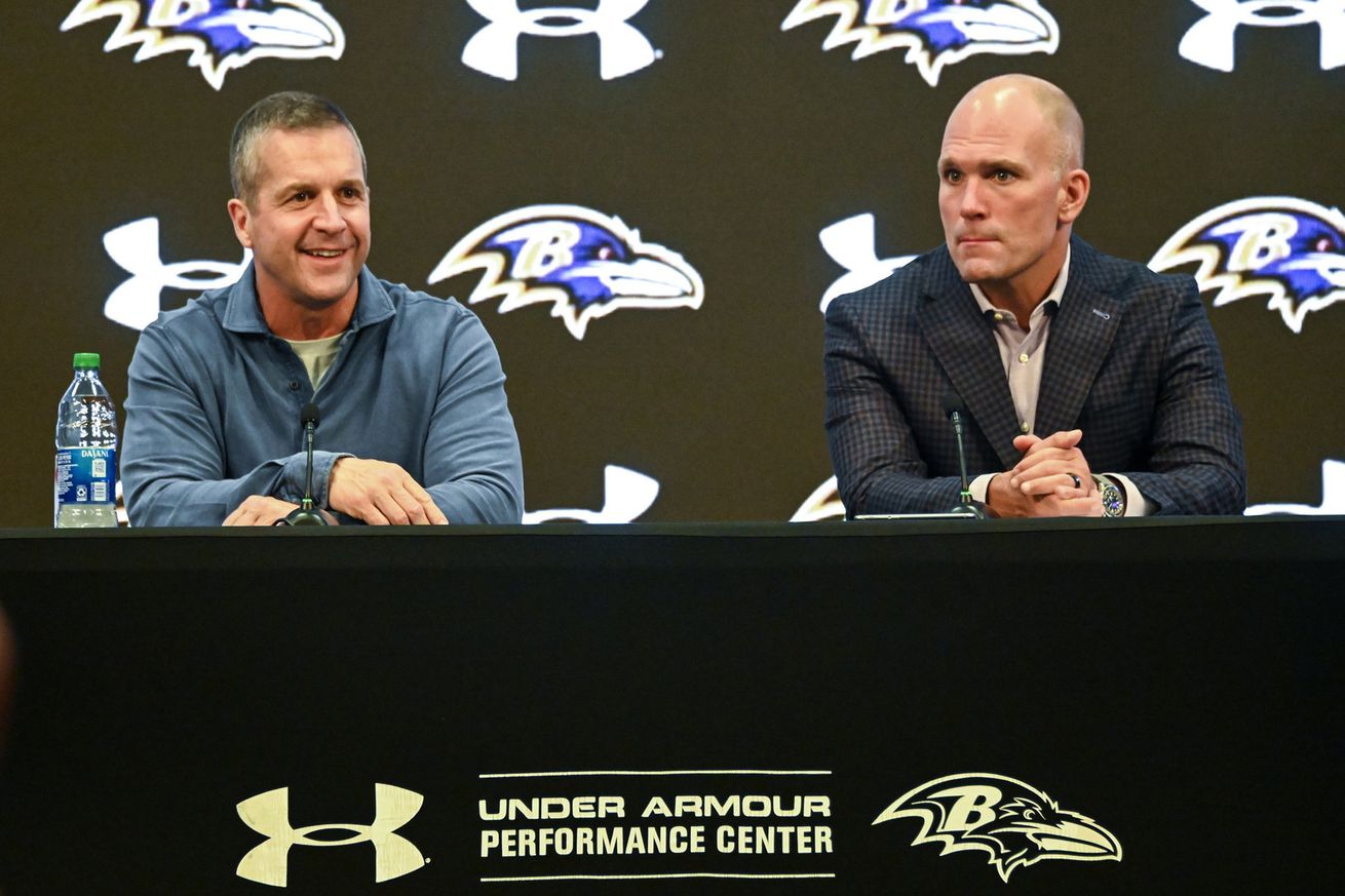 SPORTS-FBN-PRESTON-COLUMN-BZ