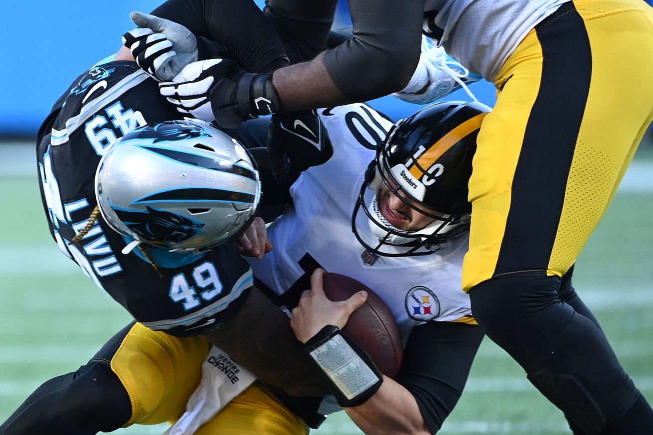 NFL: Pittsburgh Steelers at Carolina Panthers