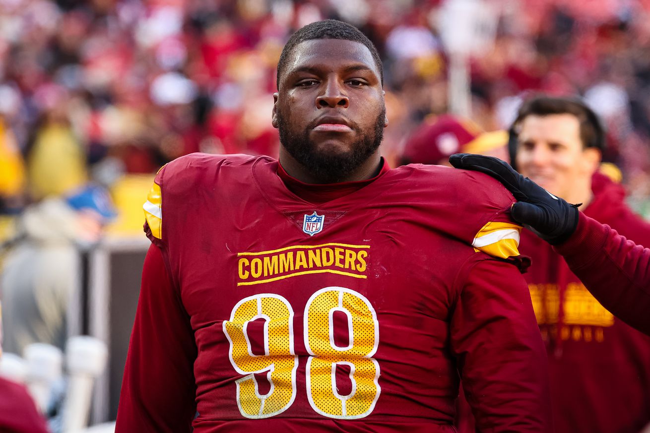 San Francisco 49ers v Washington Commanders