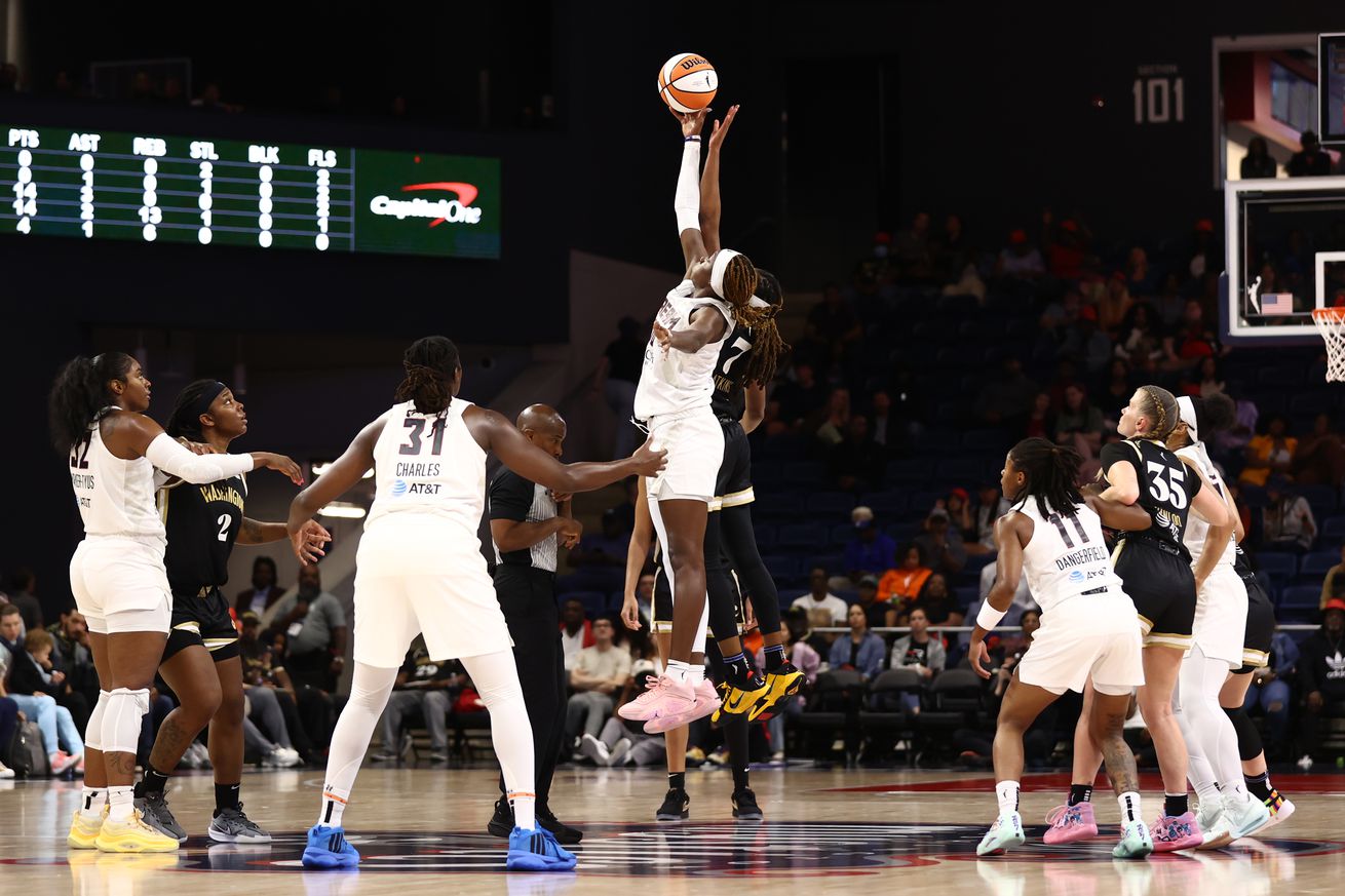Atlanta Dream v Washington Mystics
