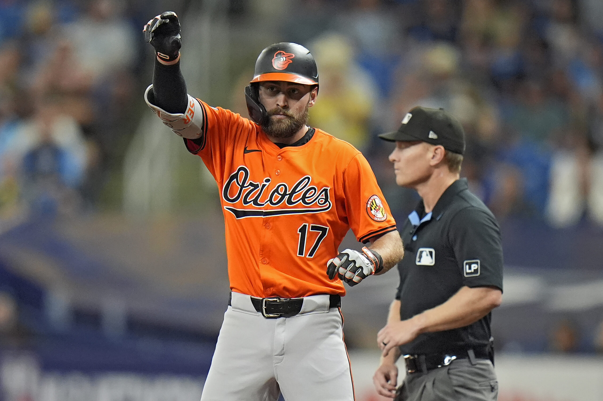 Baltimore Orioles' Colton Cowser (17) celebrates his single off Tampa...