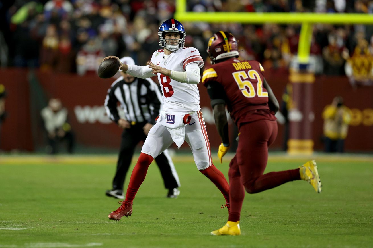 New York Giants v Washington Commanders