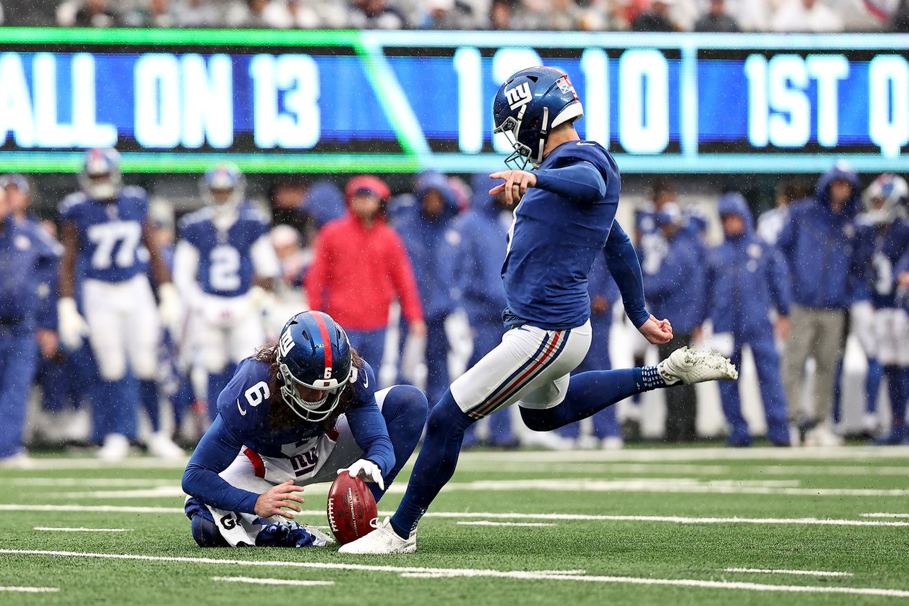 New York Jets v New York Giants