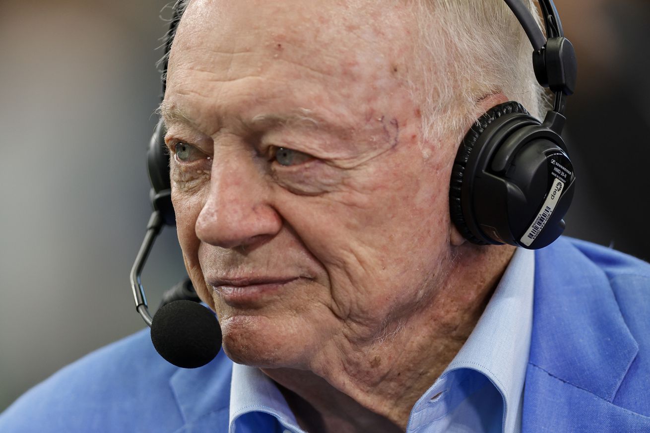 NFL: AUG 24 Preseason Chargers at Cowboys