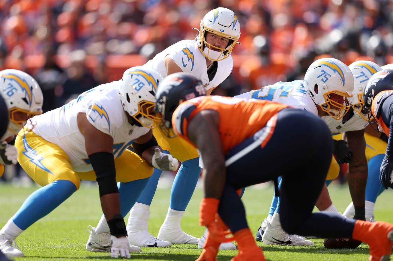 Los Angeles Chargers v Denver Broncos