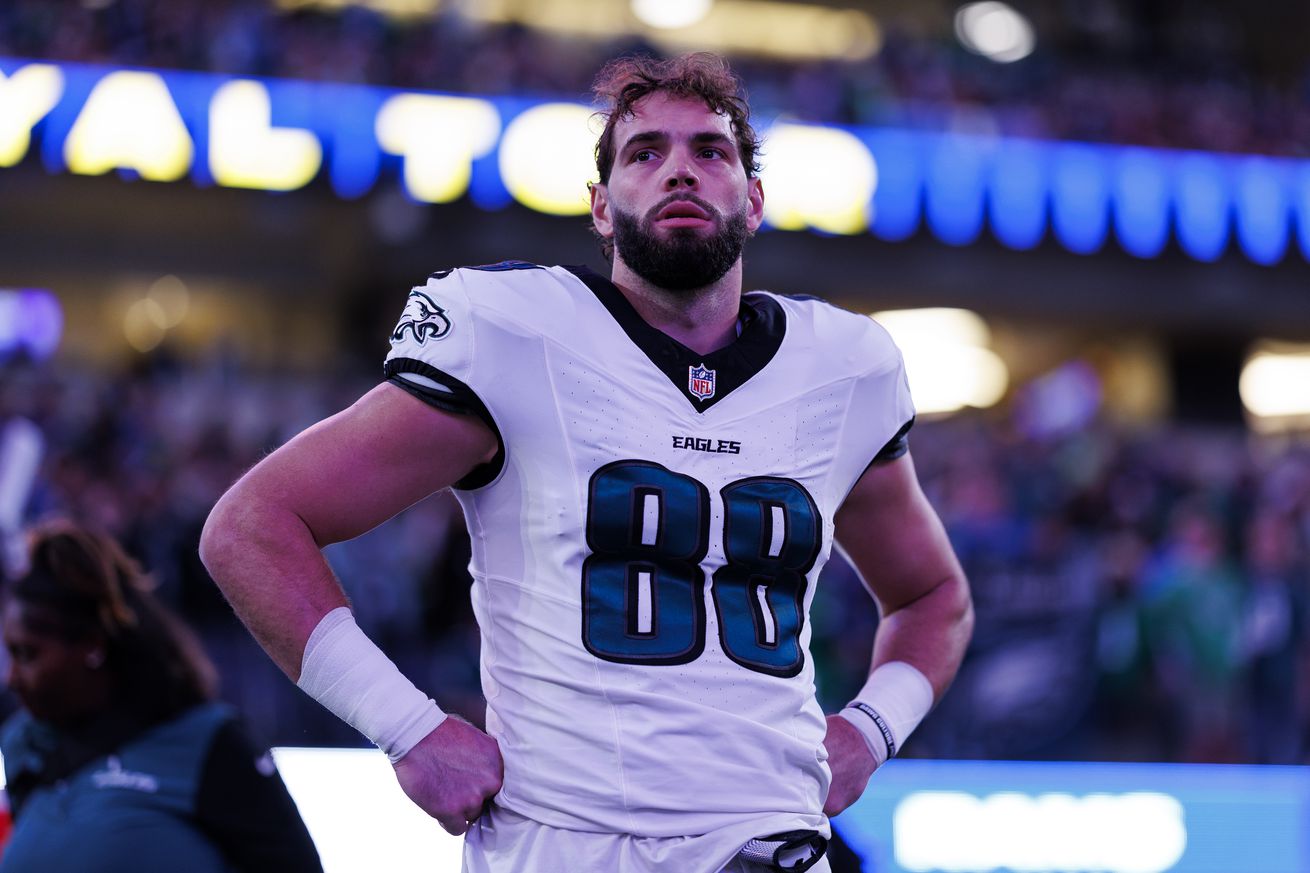 Philadelphia Eagles v Los Angeles Rams