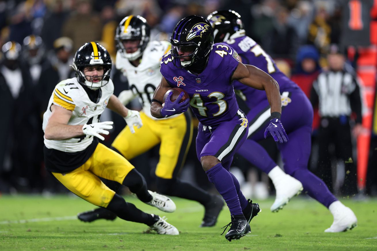 Pittsburgh Steelers v Baltimore Ravens