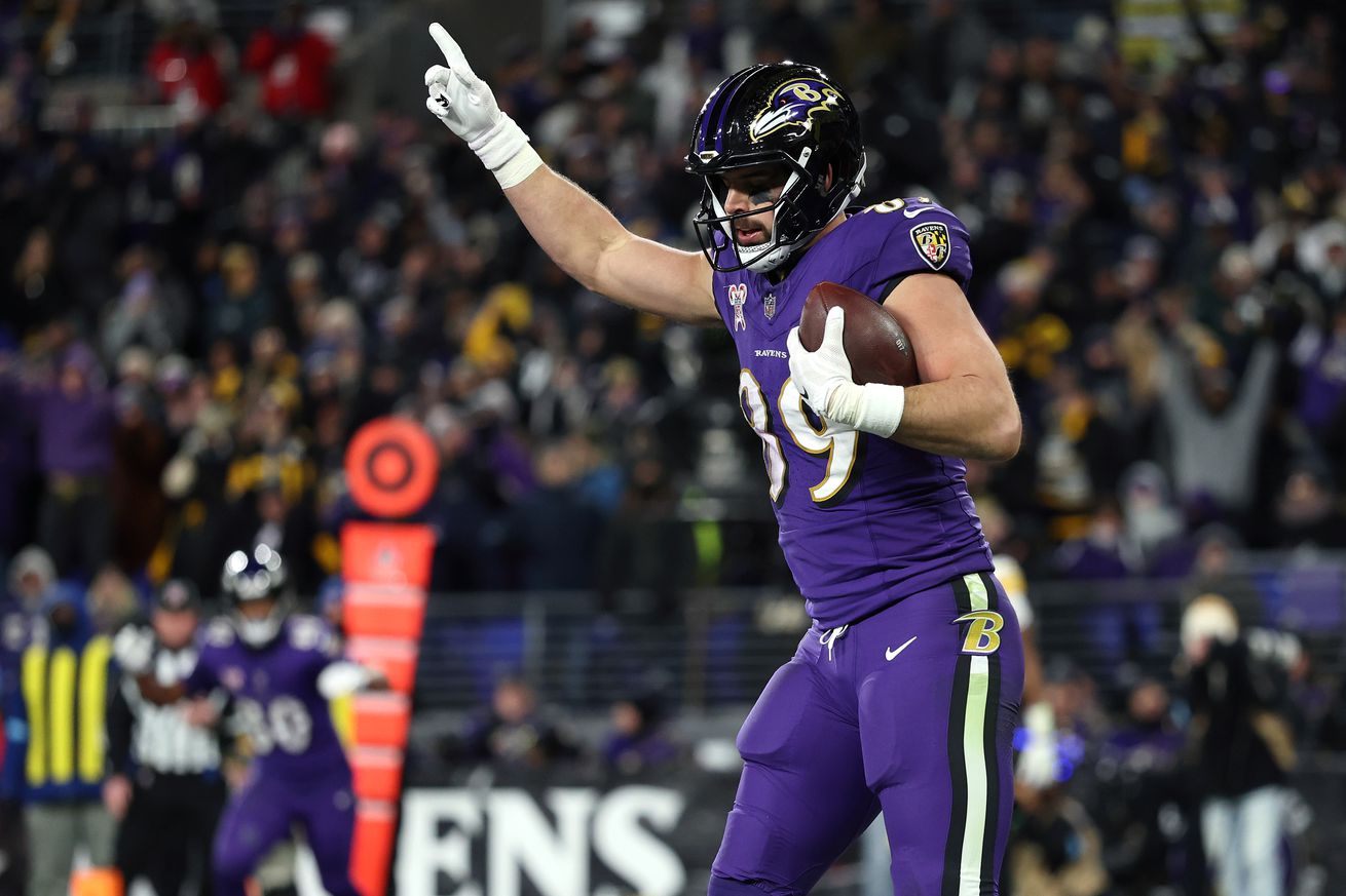 Pittsburgh Steelers v Baltimore Ravens
