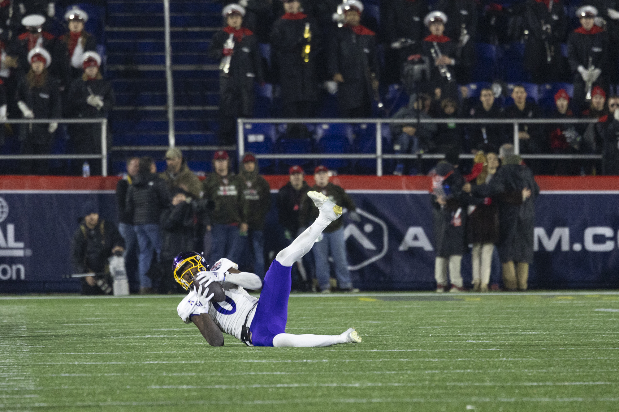 Dec. 28, 2024: Jhari Patterson makes a diving reception during...