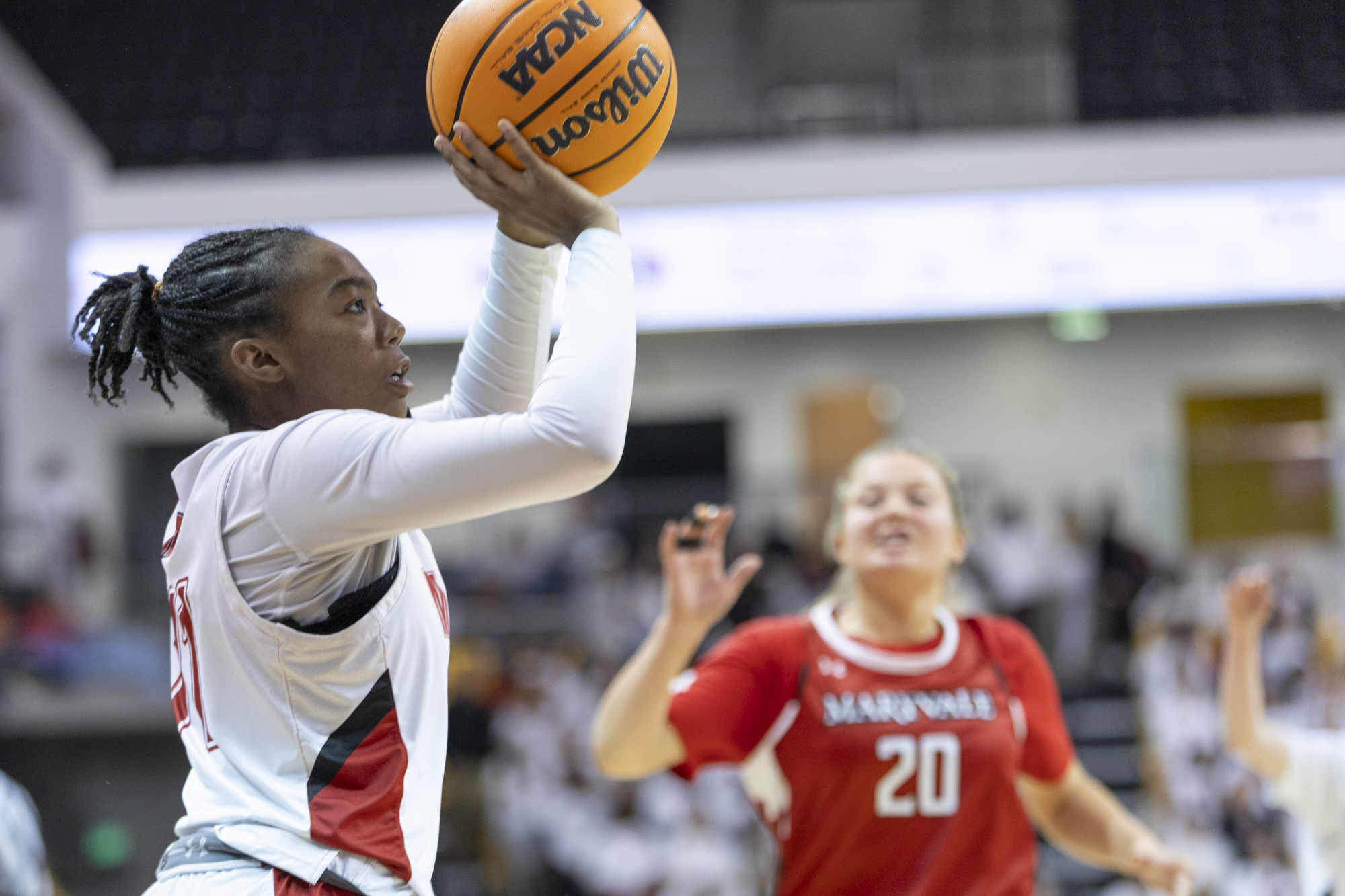 Mercy’s Payton Jones lines up a shot during The Classic...