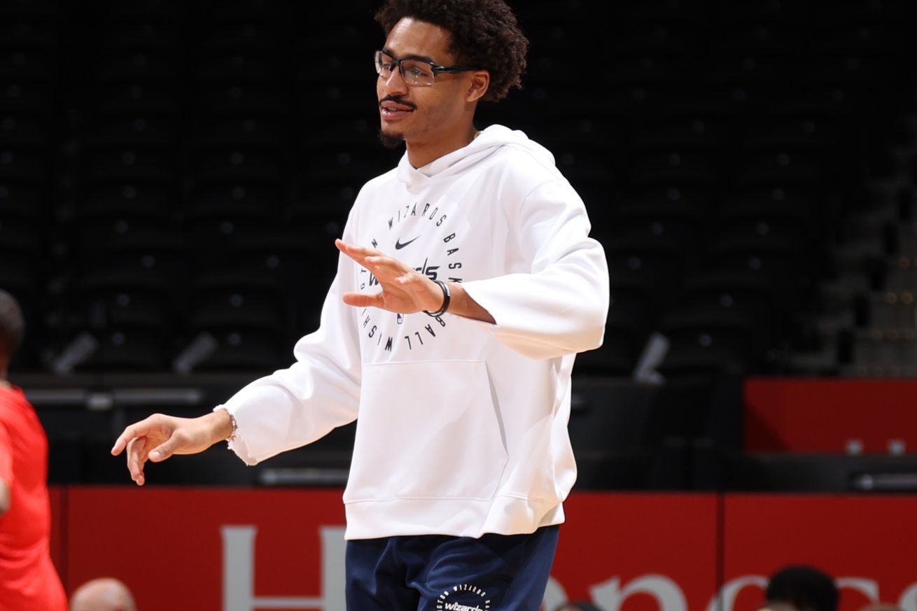 Los Angeles Lakers v Washington Wizards