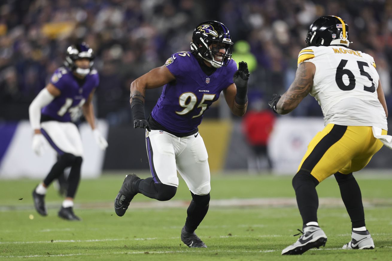 AFC Wild Card Playoffs: Pittsburgh Steelers v Baltimore Ravens