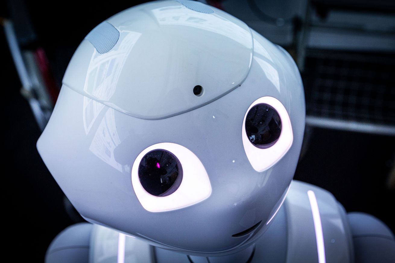 Science Minister visits the Rostock AI Center