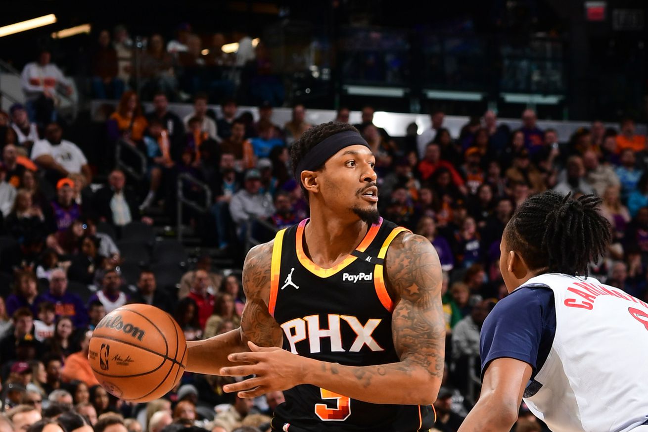 Washington Wizards v Phoenix Suns