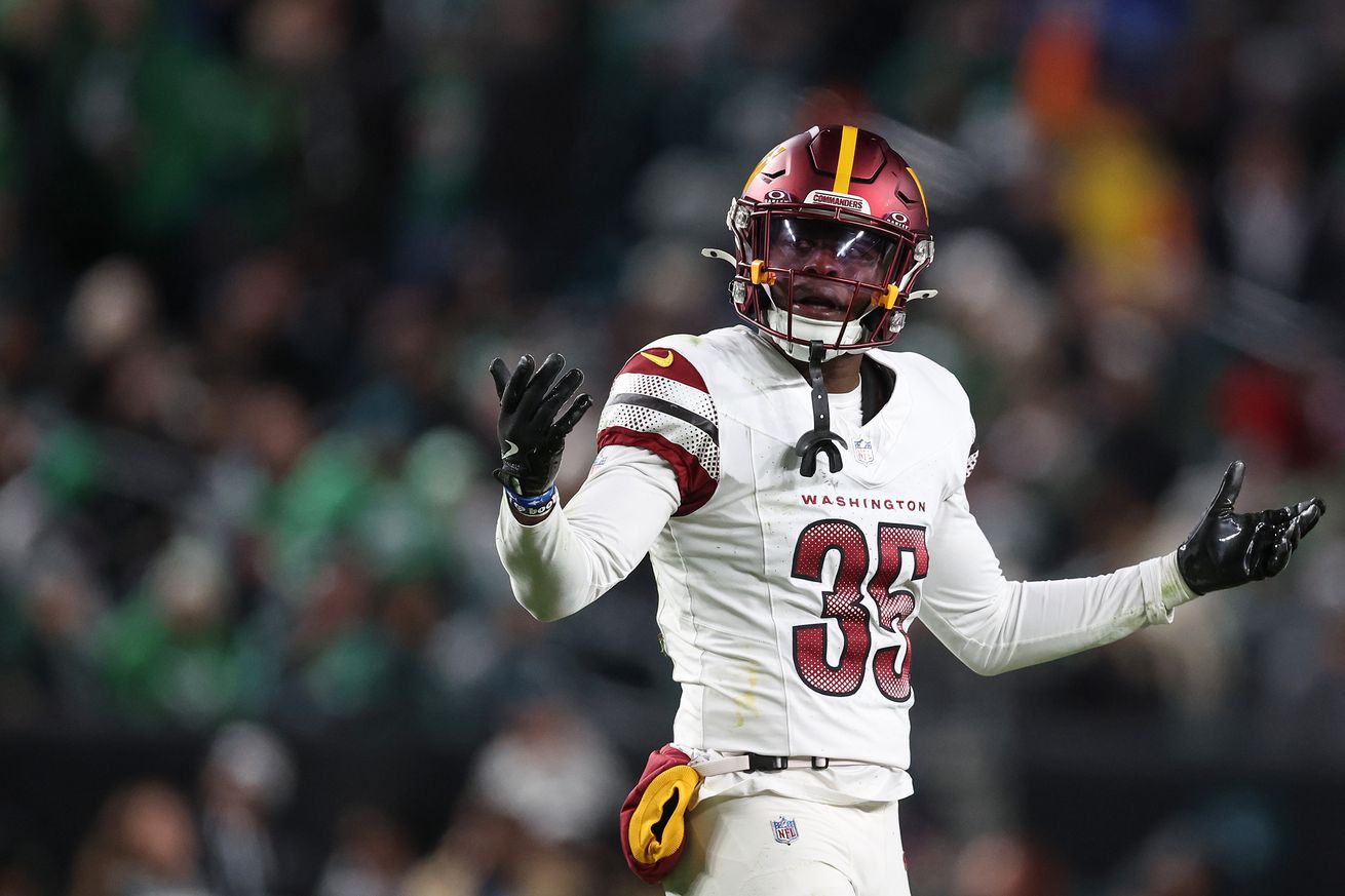 Washington Commanders v Philadelphia Eagles