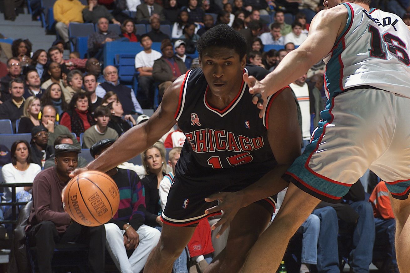 Ron Artest #15 of the Chicago Bulls