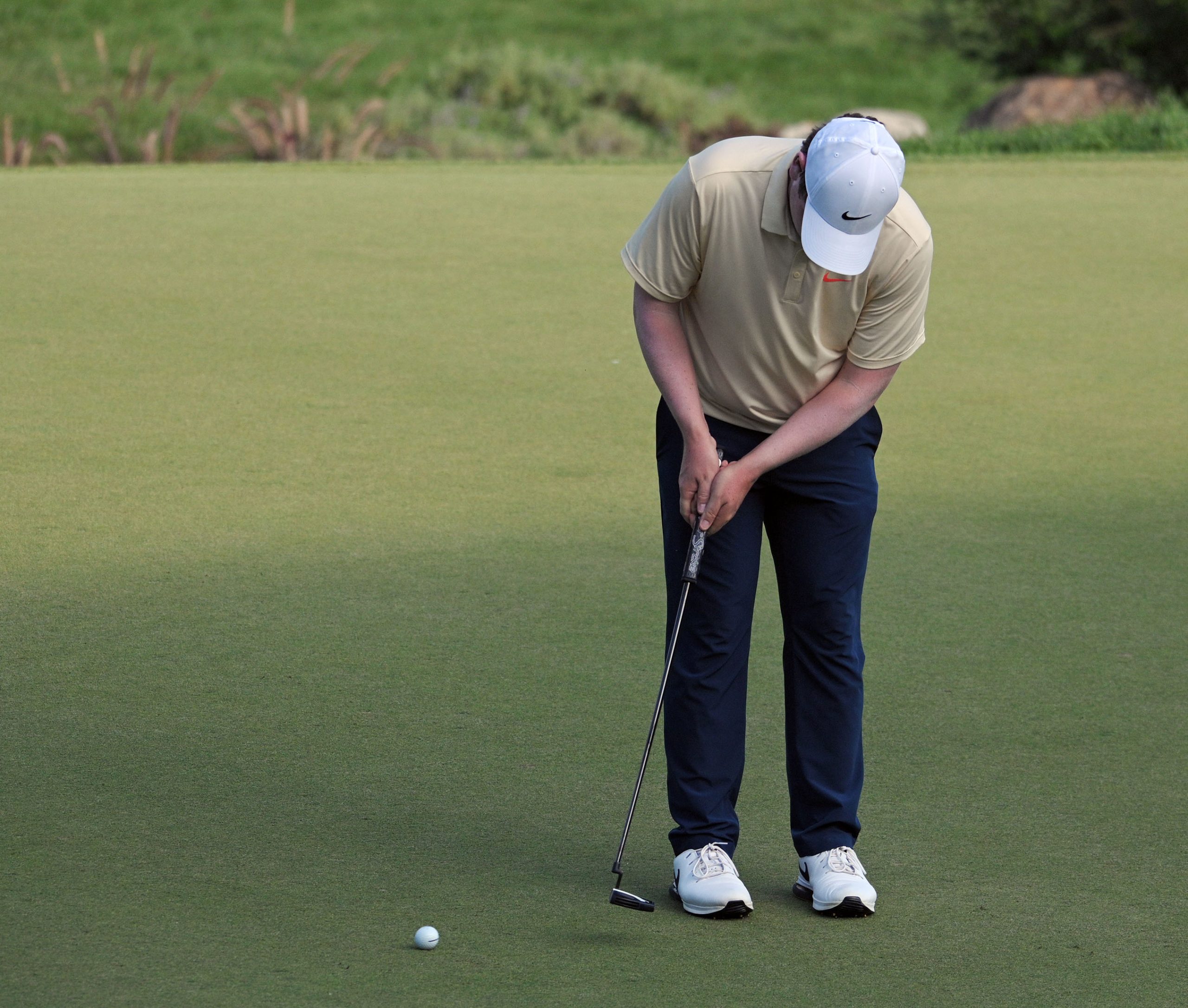Leader Robert MacIntyre makes a 41 foot birdie putt on...