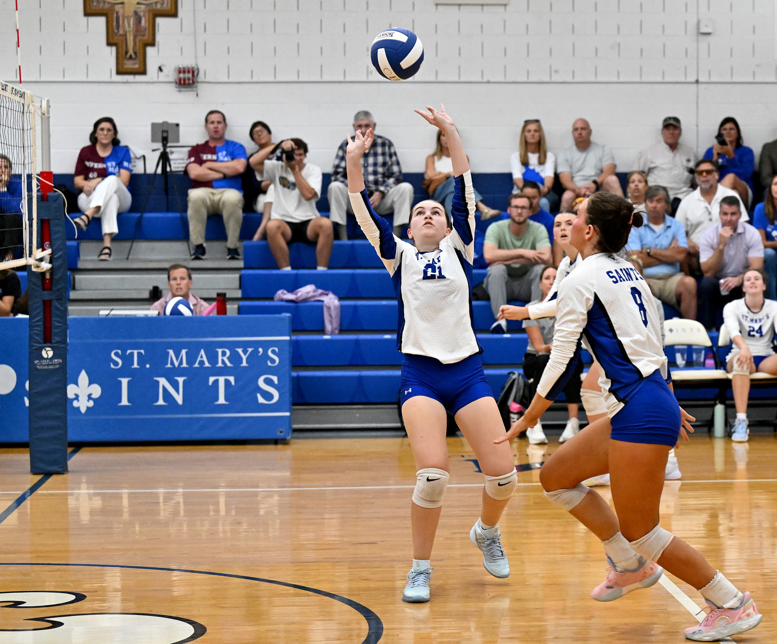 Chloe Donnelly sets the ball for St. Mary’s. Shae Donnelly...