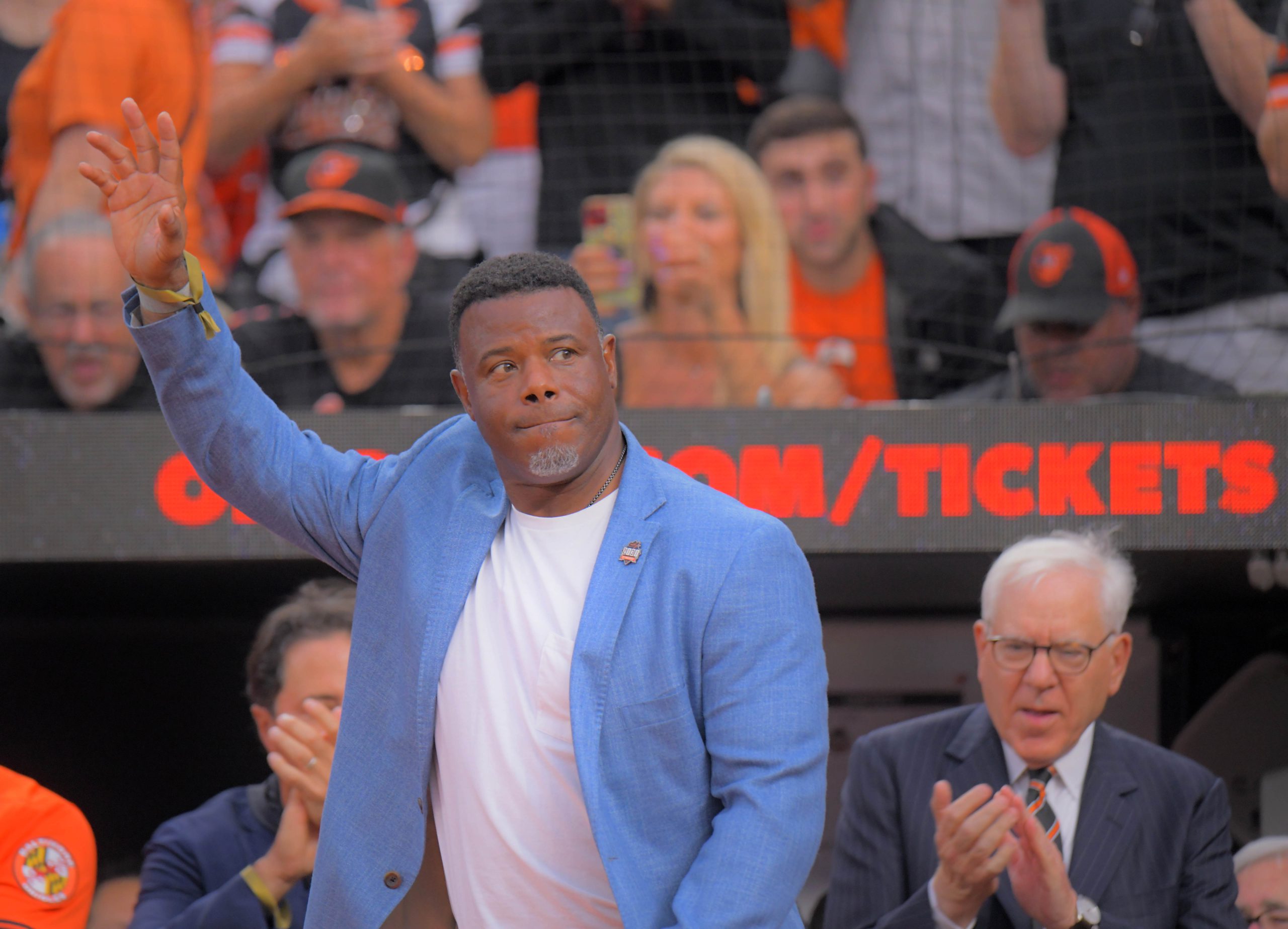 Former major league player Ken Griffey Jr. waves during a...
