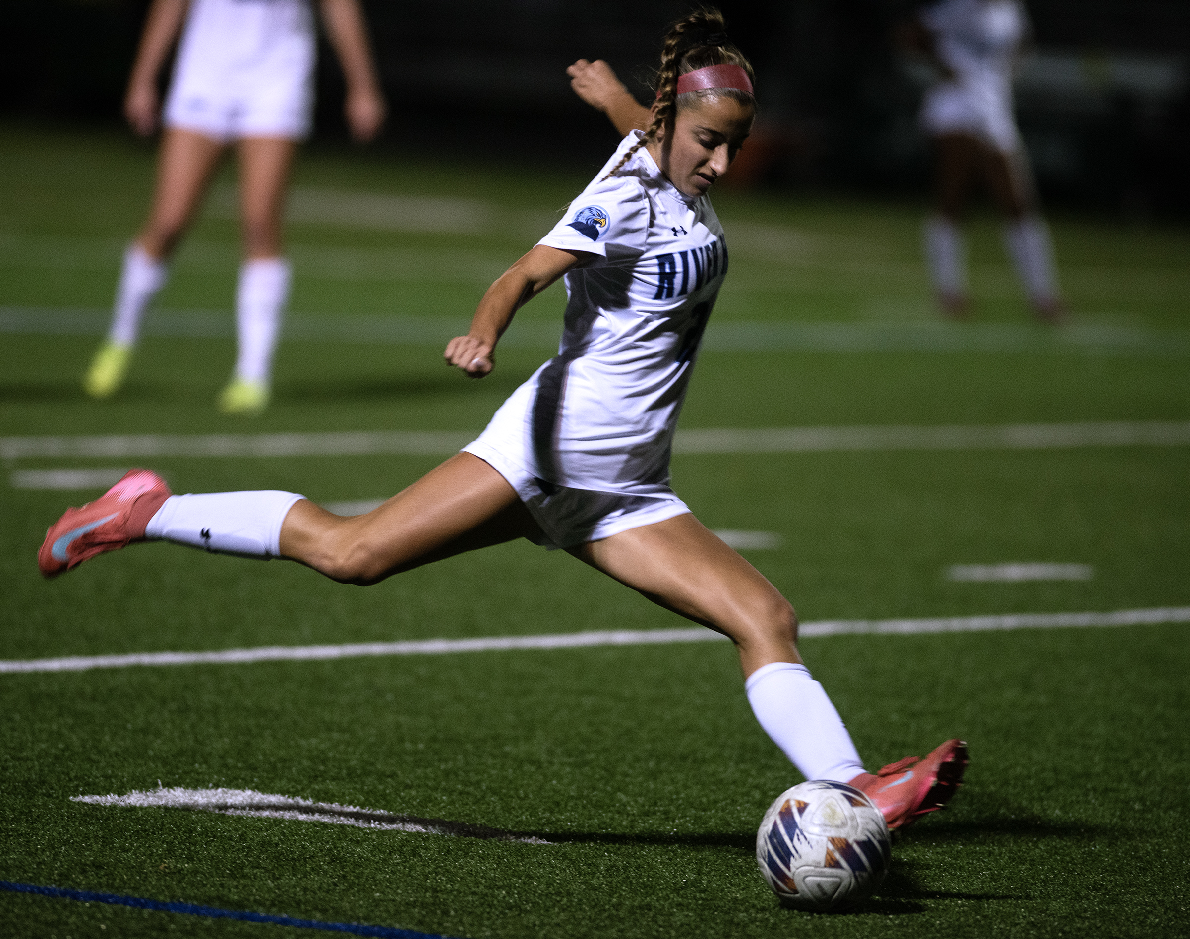 Oct. 14, 2025- River Hill's Lauren Virmani sends the ball...