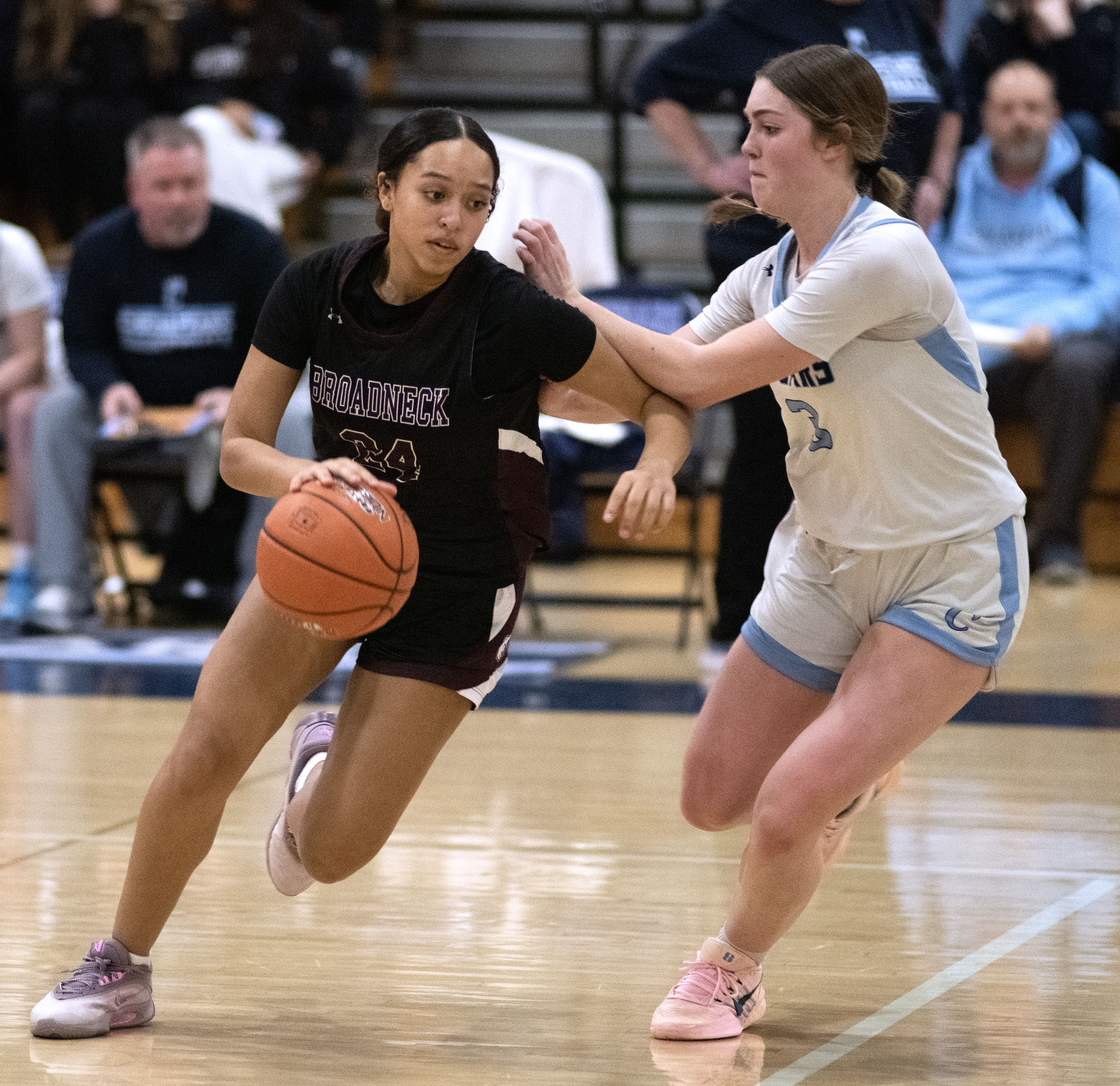 Jan. 23, 2026- Broadneck’s Kileigh Perkins dribbles against Chesapeake’s Kendall...
