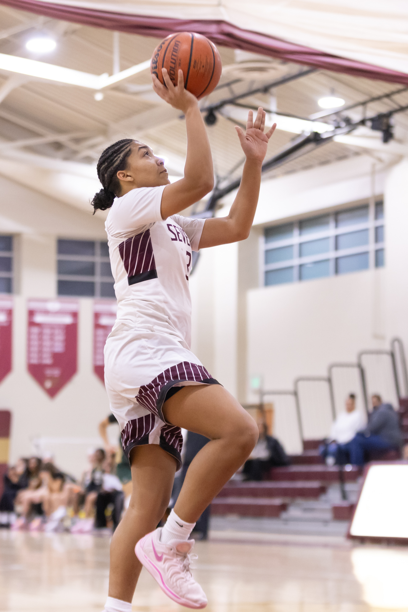 Severnâs Layla Epps goes in for a layup during the...